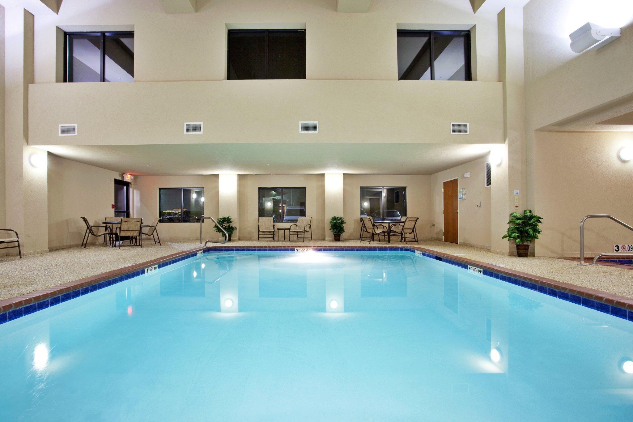 Holiday Inn Express Hotel & Suites Lewisburg By Ihg Экстерьер фото